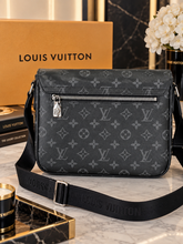 Louis Vuitton Messenger Bag